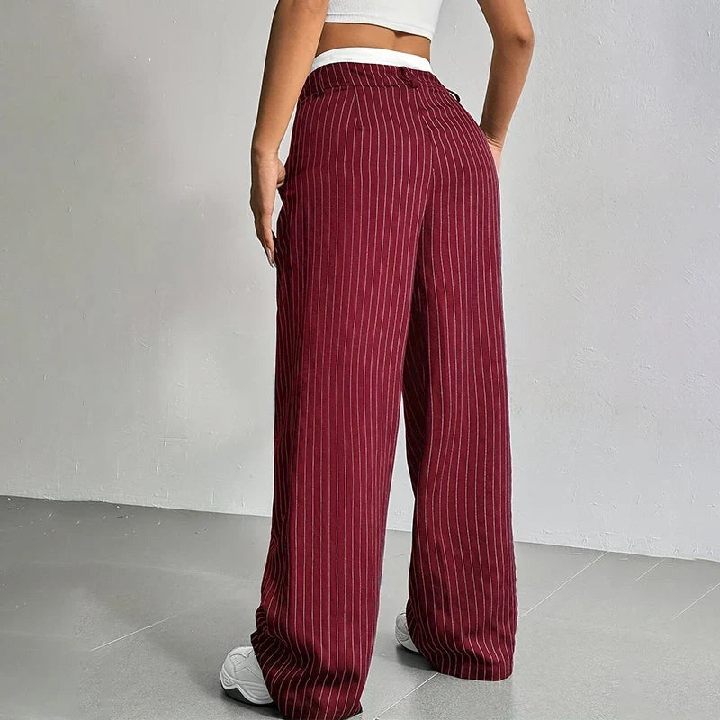 Ava Red detail