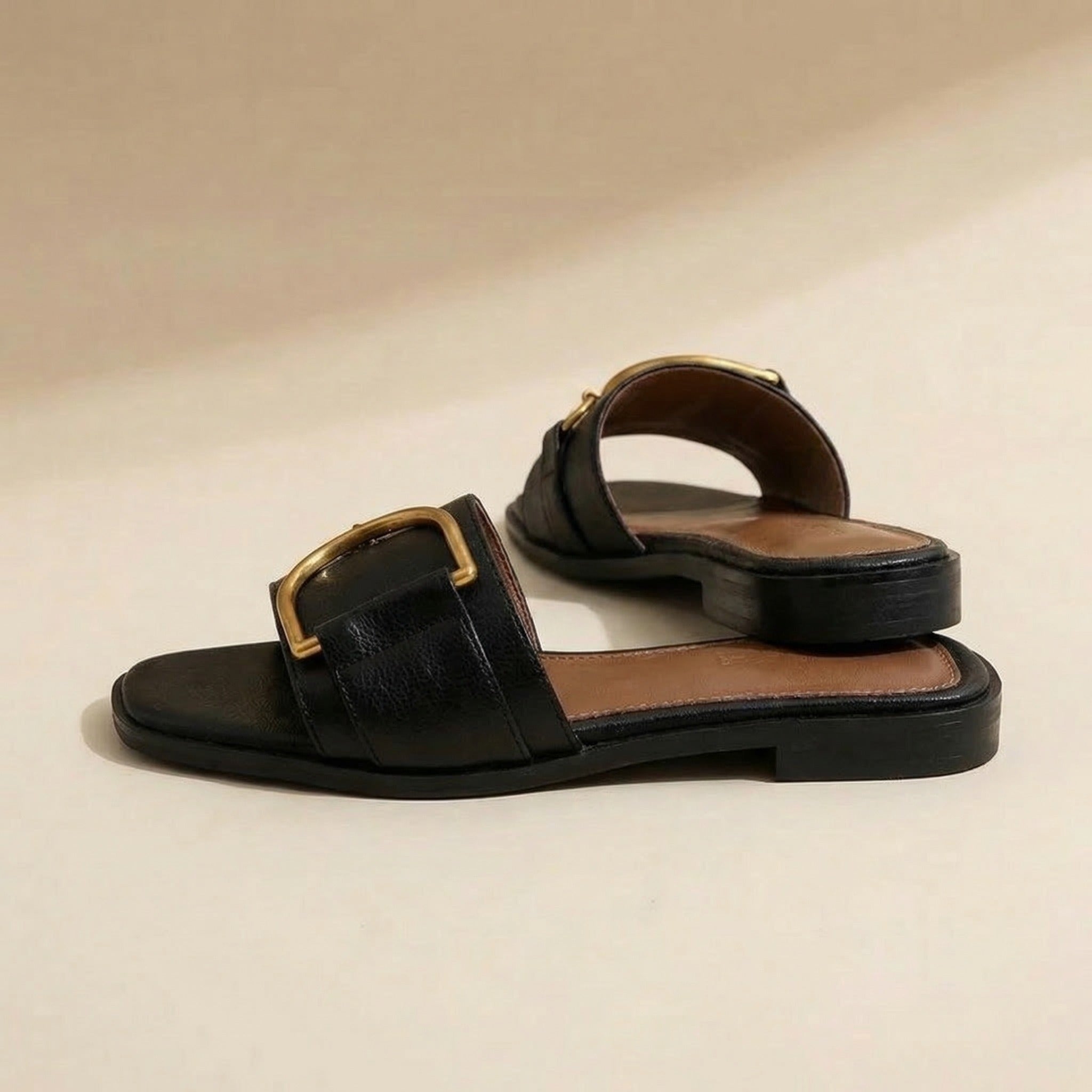 Mara strappy flat sandals - detail view