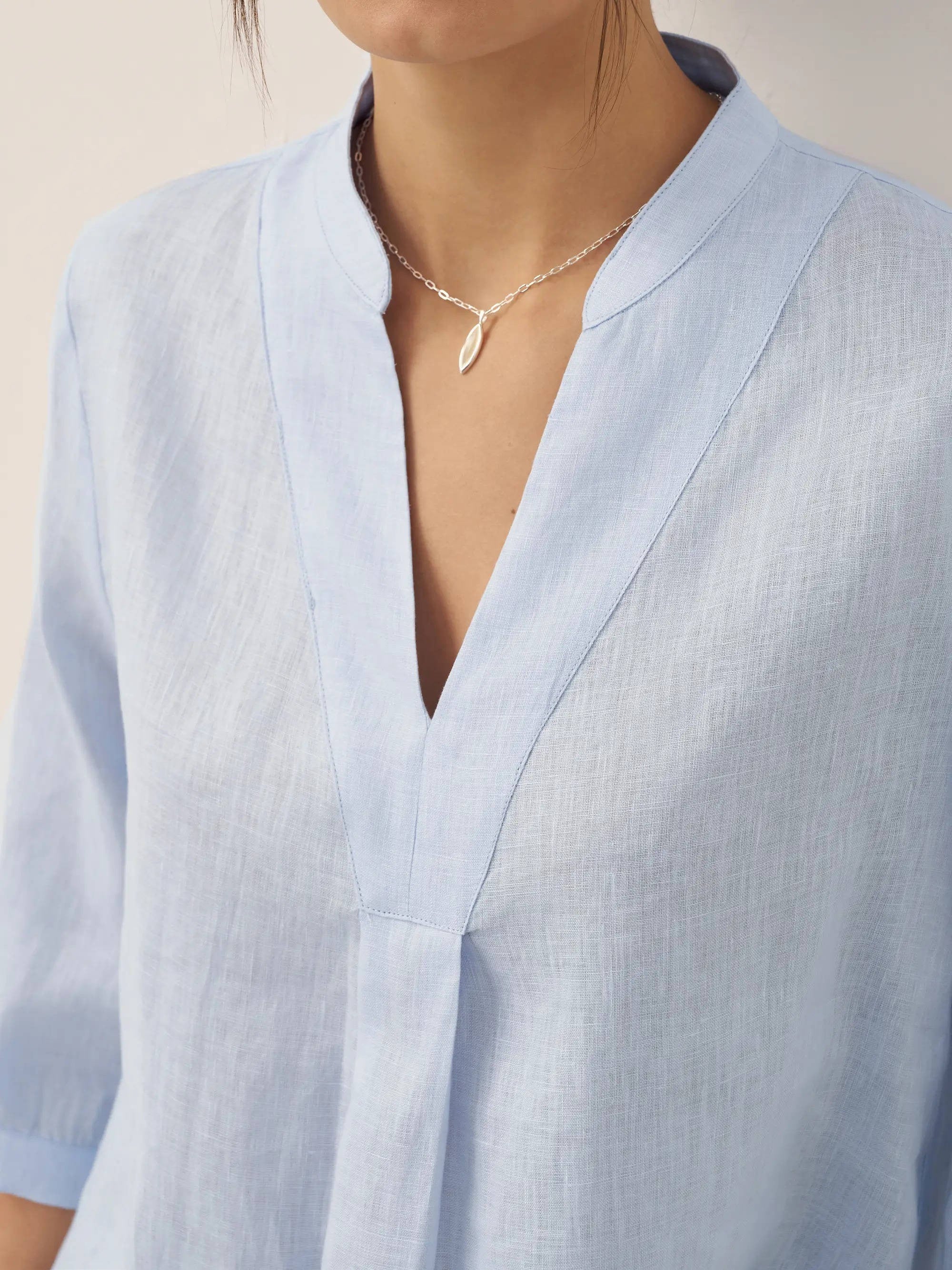Lena mandarin collar linen blouse - detail