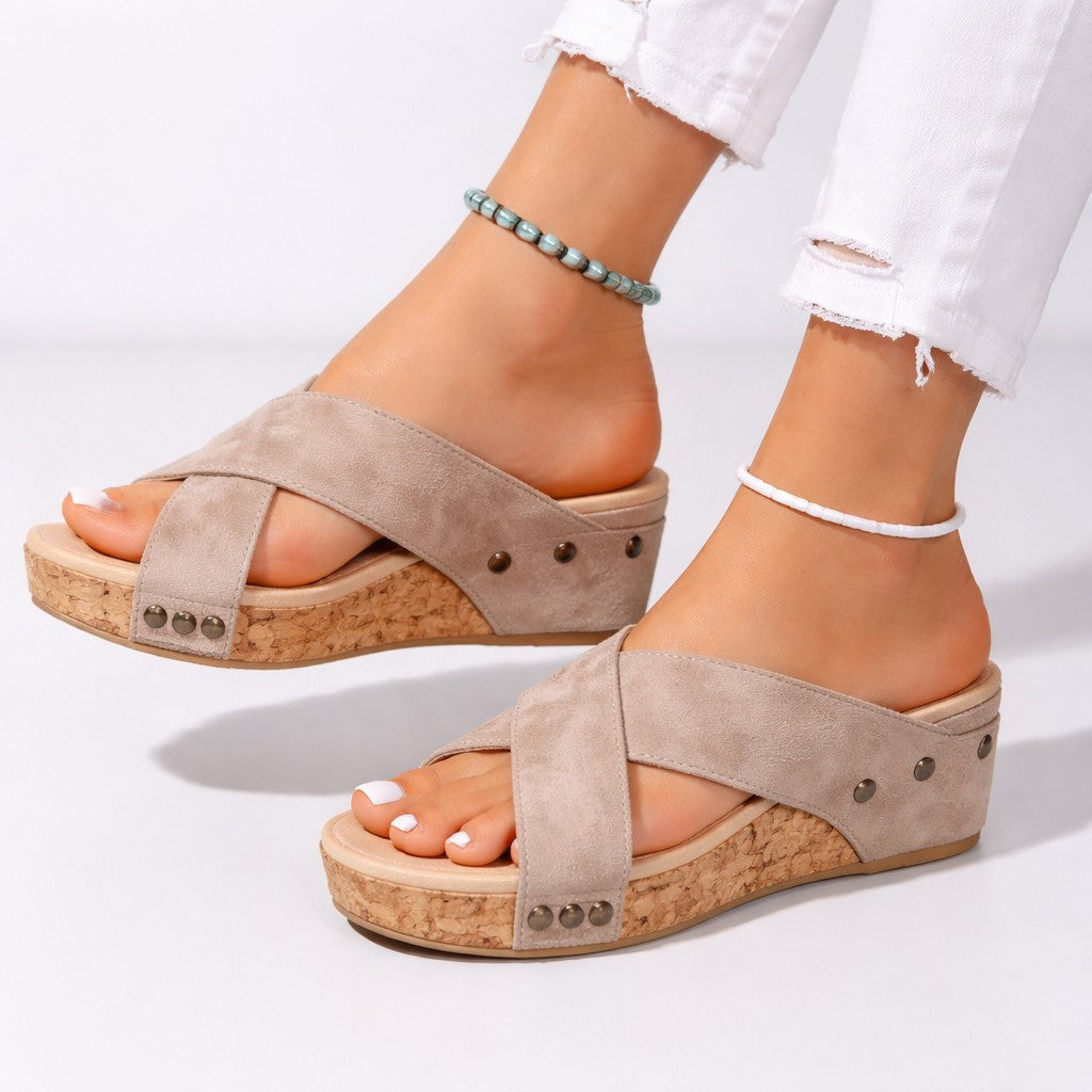Nola leather platform wedge sandals - Beige