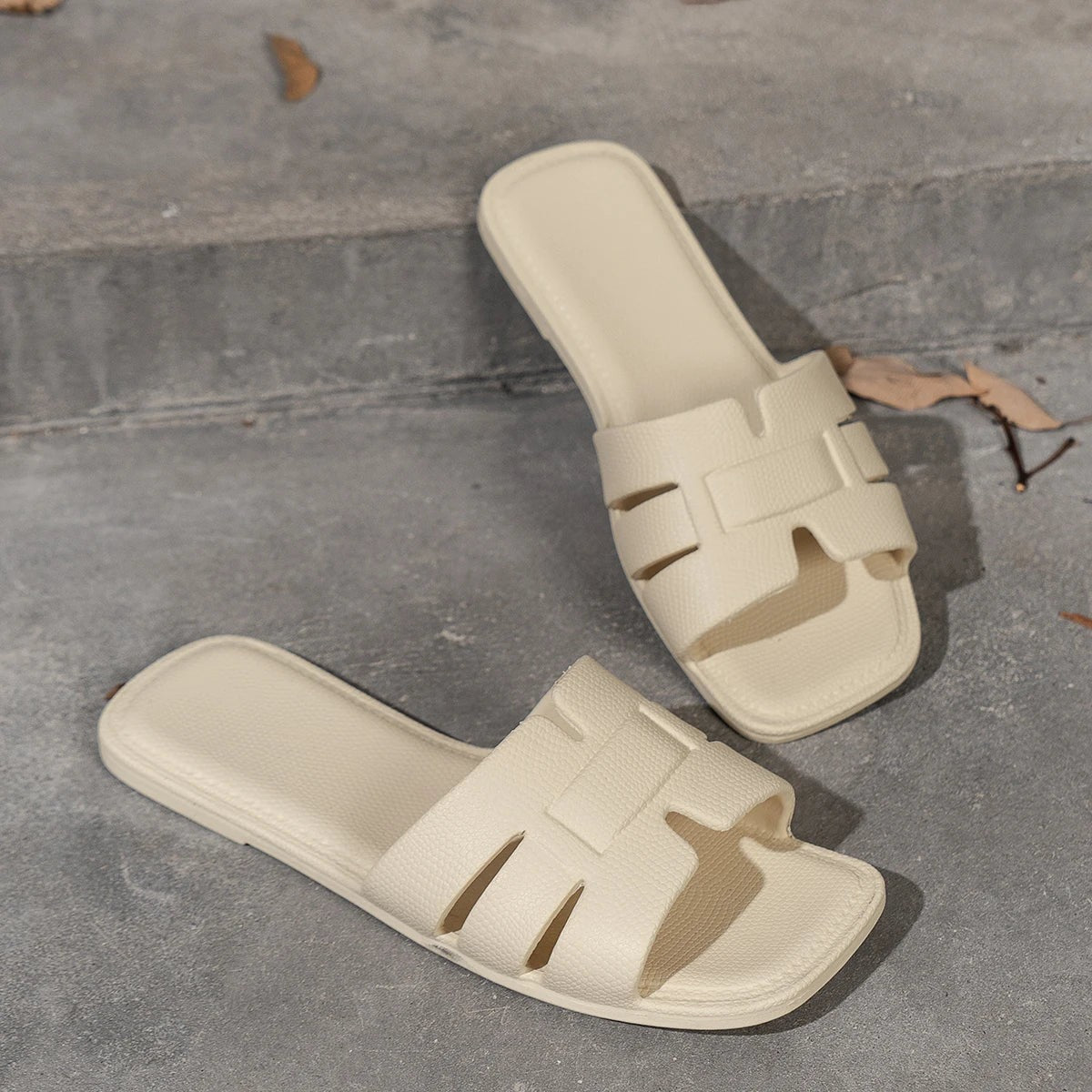 Nola flat leather slip on sandals - White