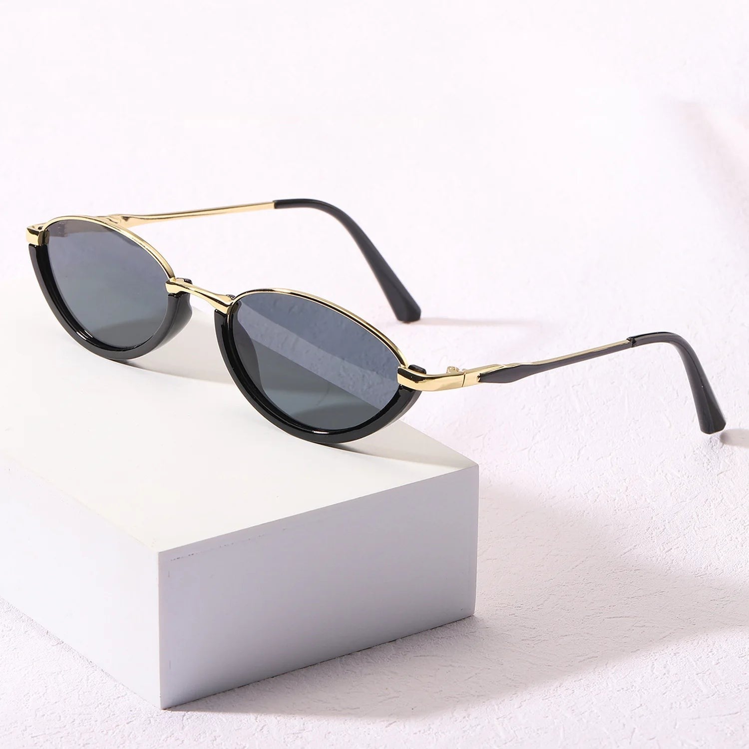 Zoe Cat Eye Sunglasses - Charcoal