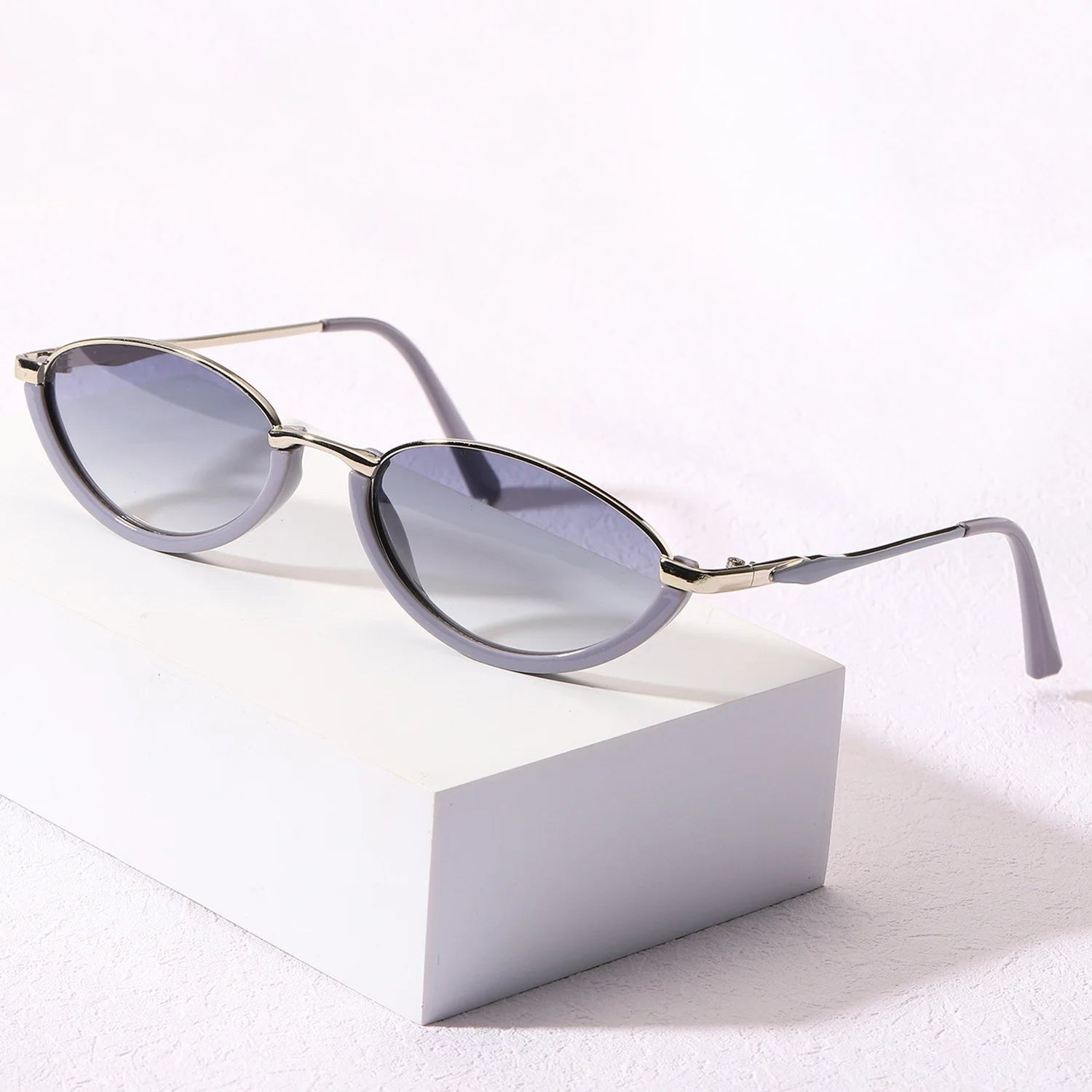Zoe Cat Eye Sunglasses - Lavender