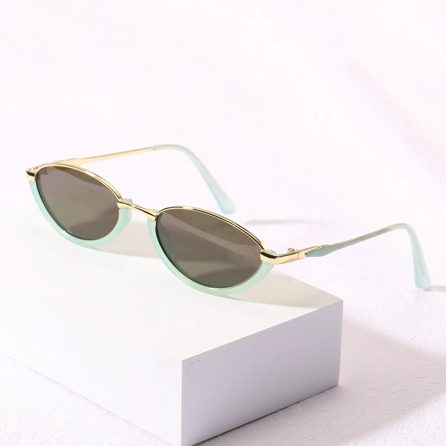 Zoe Cat Eye Sunglasses - Mint Green